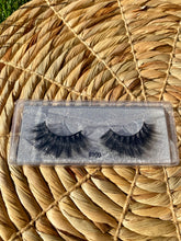 Load image into Gallery viewer, Wispy Faux Mink Lashes
